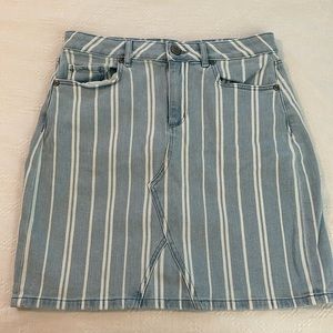 Loft size 4 skirt like new